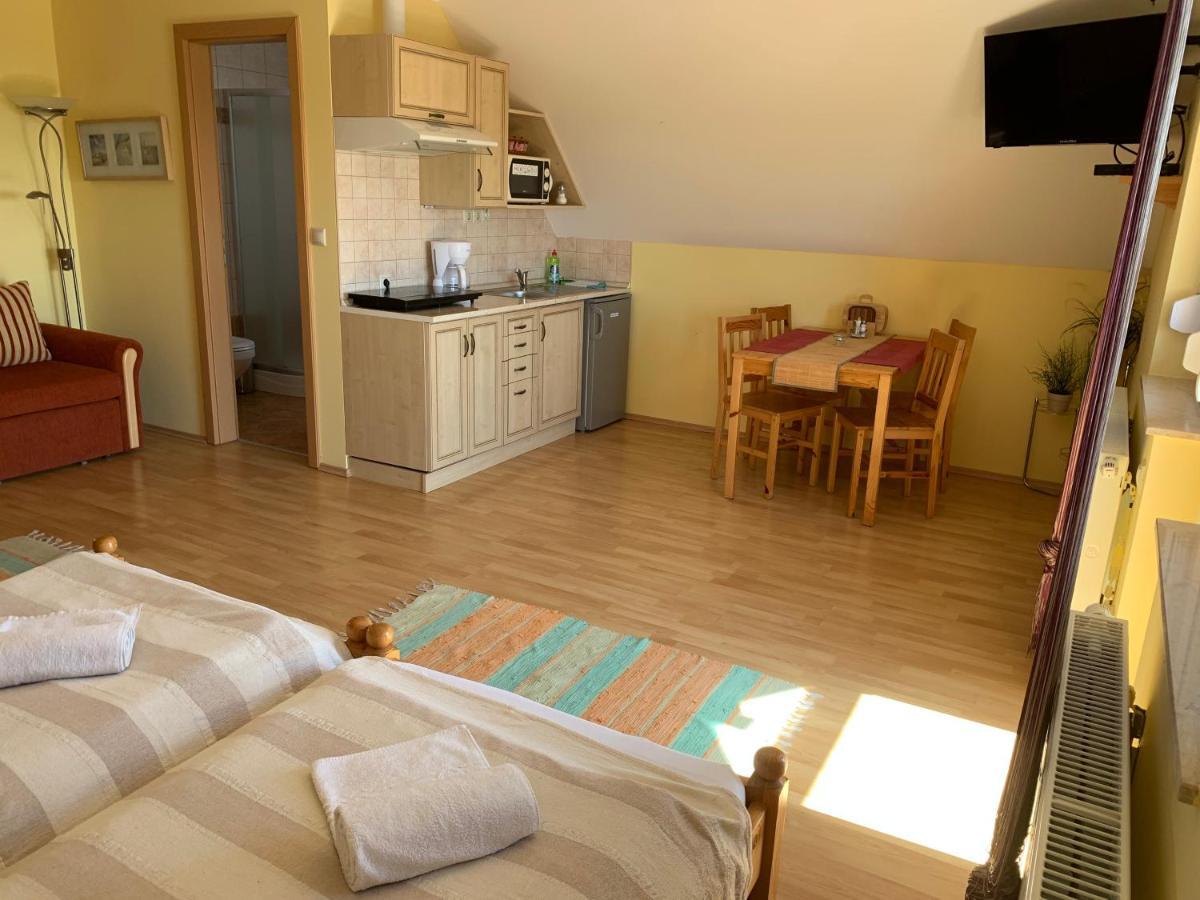 Holidaysport Haus Balatongyörök المظهر الخارجي الصورة